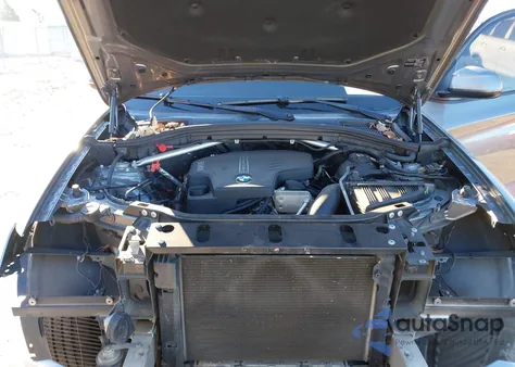 2015 BMW X3 xDrive28I z USA, uszkodzony, nr VIN 5UXWX9C58F0D45207